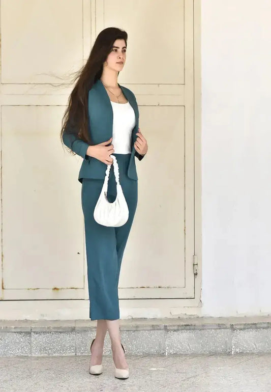 Elegant and simple women's suit