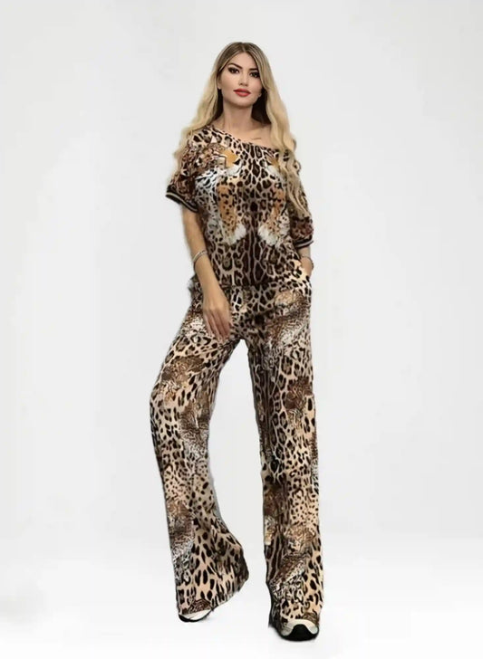 Women's Loose Pajamas Set T-shirt and Pants with Leopard Print