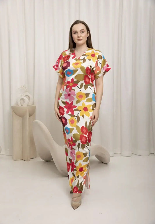 Long dress with a mixture of colors and flowers