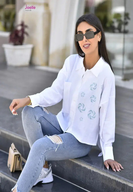 Casual white shirt with side print